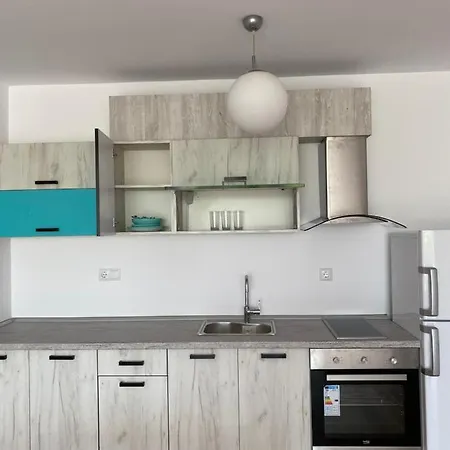 Apartamento The Ideal 2 *